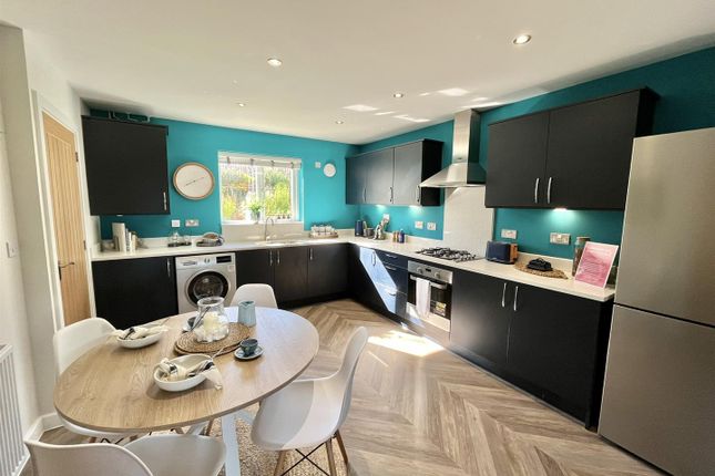 4, Alexanders Avenue, St Austell photo 2