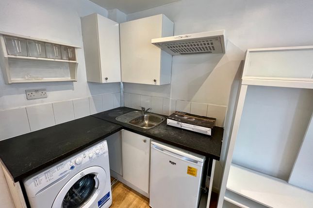 Flat 12D, HEMEL HEMPSTEAD photo 4