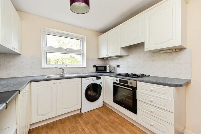 6, Athelstan Walk North, Welwyn Garden City photo 2