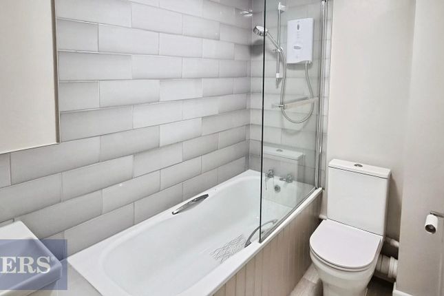 Flat 2, Adelaide Court, Queens Road, Exeter photo 4