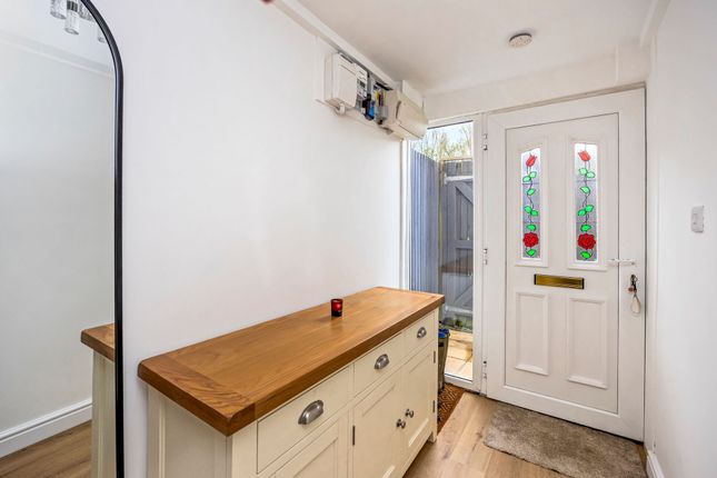 Flat 1, The Flower Corner Storrington Road, Pulborough photo 2