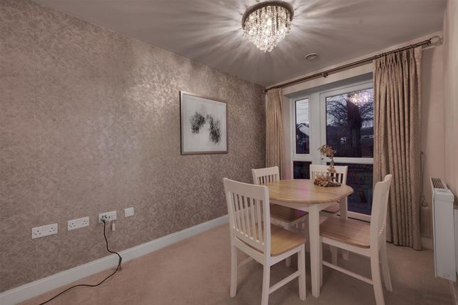 Apt 5, The Oaks Cedar Avenue, Stoke-On-Trent photo 5