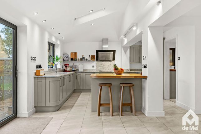 Rosewood, Cheltenham photo 3
