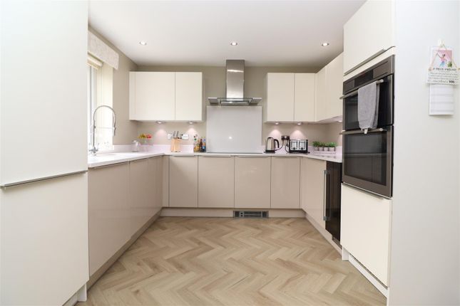 Kitchen/Breakfast/ Family Room