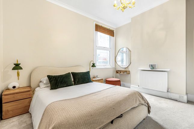 143A,, Fawe Park Road, London photo 4