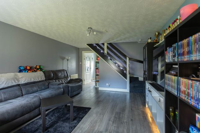 31, Croftspar Grove, Glasgow photo 4
