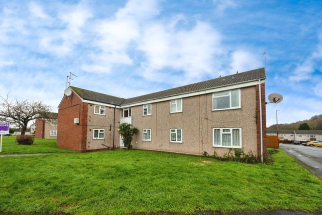 2-bed flat on 10a, Archer Court, Stourbridge, £90,000