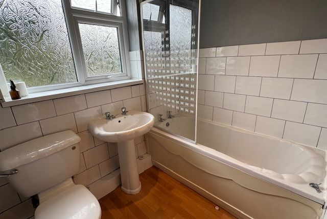 Semi-detached house to rent in Lindale Avenue, Sunnybank, Bury