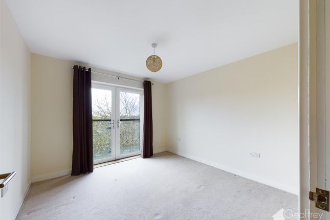 Flat to rent in Noble Court, Chrysalis Park, Stevenage