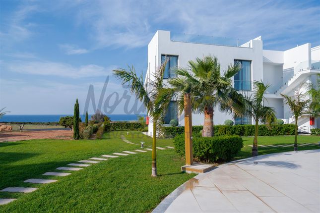 Thumbnail Apartment for sale in East Of Kyrenia