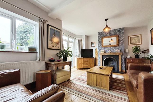 19, Henley Road photo 2