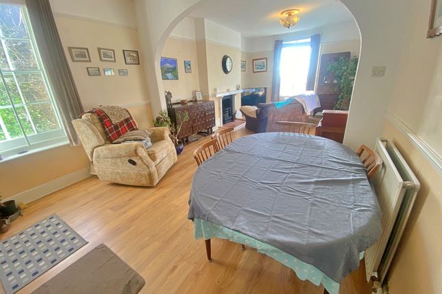 Flat 2, Victoria Street, Ventnor photo 2