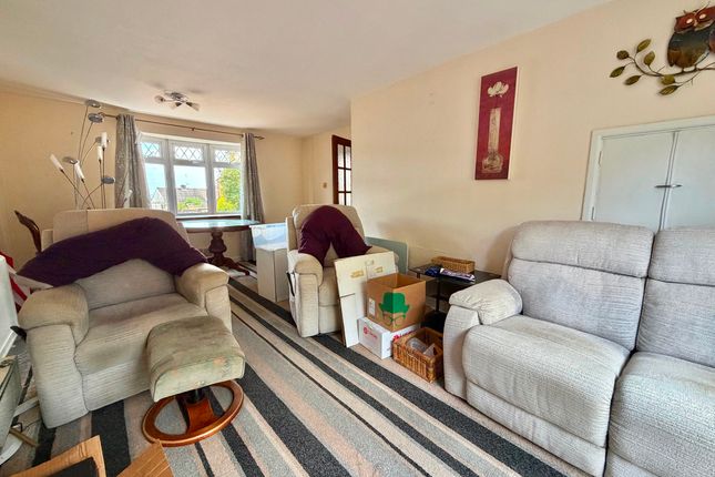 32 Ridgeway, Lydney photo 5
