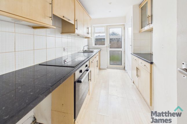 9 Rugosa Close, Colchester photo 3