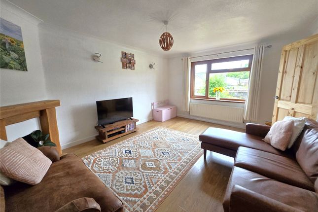 3, Millfield, Carmarthenshire photo 2