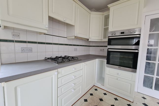 37, Luccombe Road, Southampton photo 5