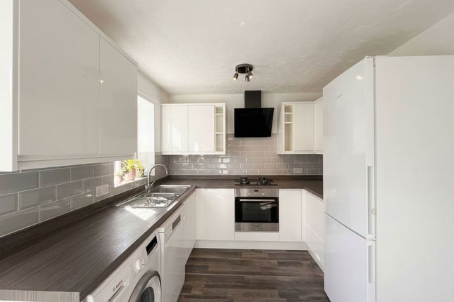 53 Kings Road, Newcastle Upon Tyne photo 3