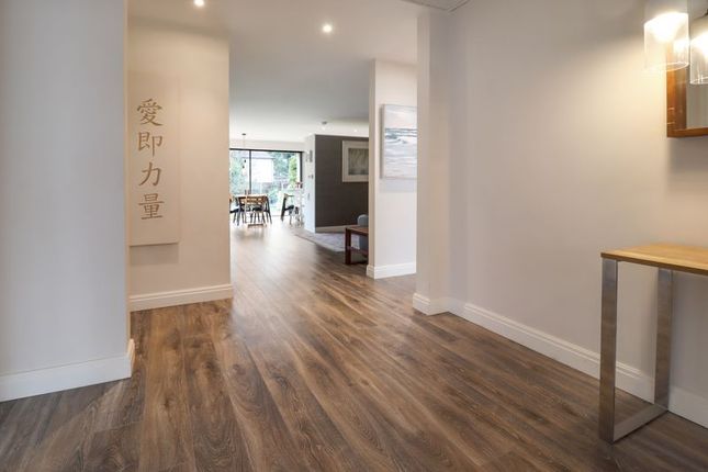 18, Highclere, Sunninghill photo 4