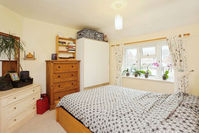 Terraced house for sale in Ryde Avenue, Grantham