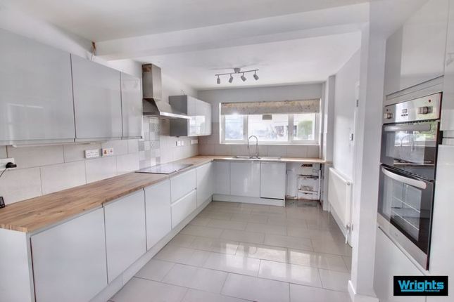 Detached house to rent in Springfield Close, Corsham