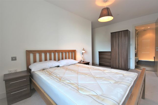 Flat to rent in Cypress Place, 9 New Century Park, Manchester M44Ef