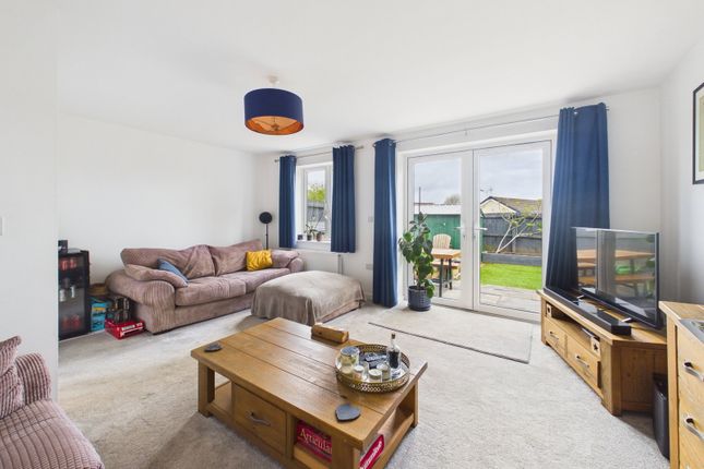 13, Woodpecker Close, Lydney photo 4