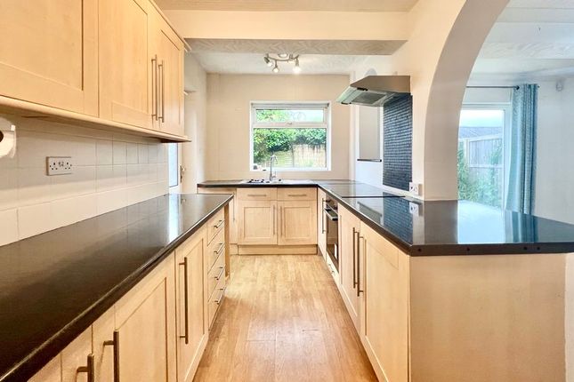 28, Weymouth Crescent, Scunthorpe photo 2