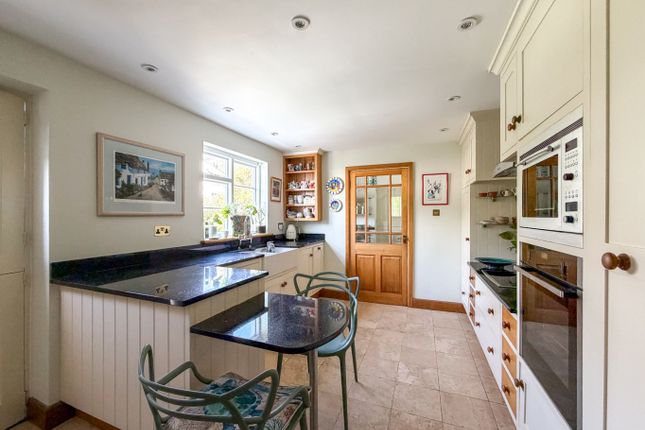Square Cottage, Cadgwith, Cornwall photo 4
