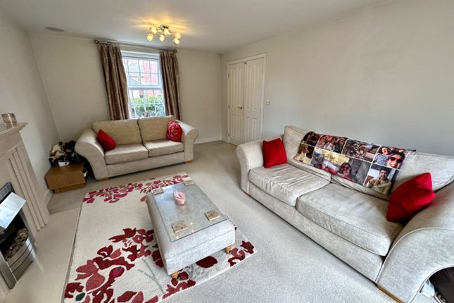 14, Watitune Avenue, Nuneaton photo 4