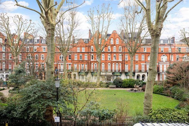 Thumbnail Flat for sale in Roberts Court, 45 Barkston Gardens, Earl's Court, London