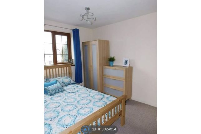 Dyson Close, Bentley, Walsall photo 2