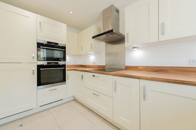 32, Pegasus Avenue, Southampton photo 2