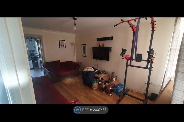 Semi-detached house to rent in Gladstone Gardens, Hounslow