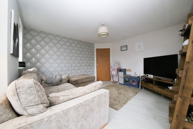 Flat for sale in Trevore Drive, Standish, Wigan, Lancashire