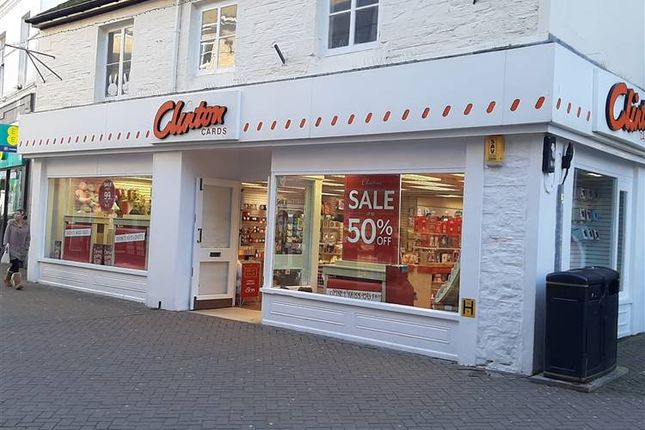 Retail premises to let in Bank Street, Newquay