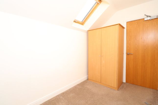 2, Francesca Court, Pudsey photo 5
