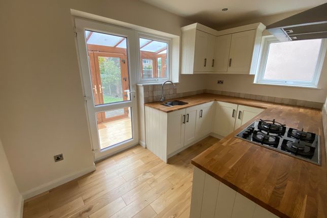 Chesterfield photo 4