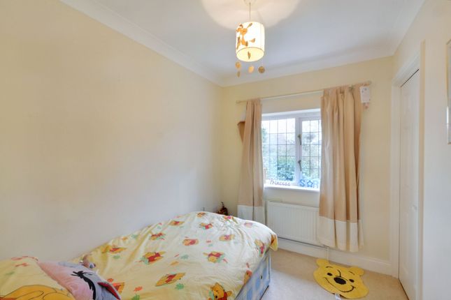Link-detached house for sale in Brisley Court, Kingsnorth