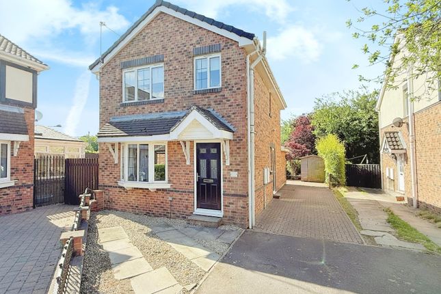 3-bed house on 16, Ambleside Gardens, Pudsey, £340,000