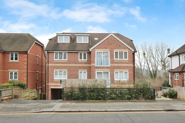 Thumbnail Flat for sale in West Wycombe Road, High Wycombe
