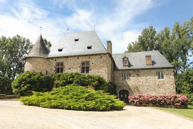 Country house for sale in 19230 Arnac-Pompadour, France