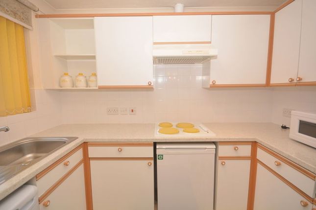 Flat for sale in Montpelier Court, Exeter