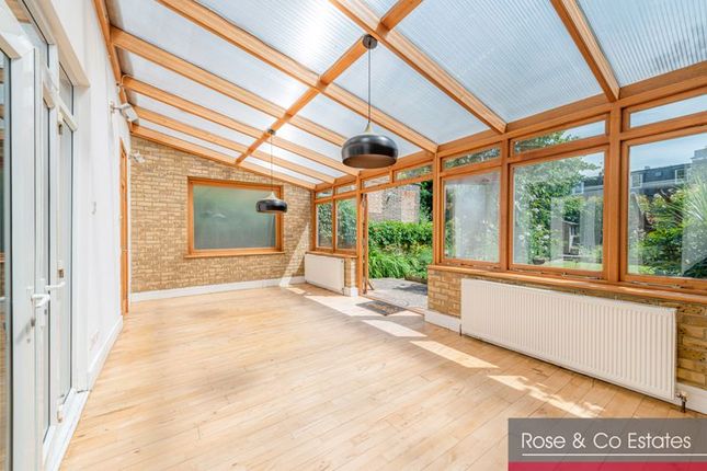 103A, Greencroft Gardens, London photo 4