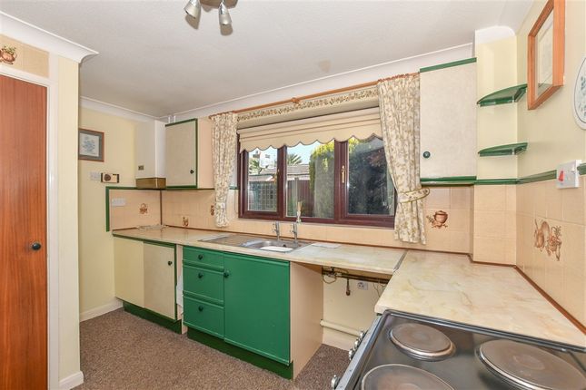 Glover Road Willesborough, Ashford photo 4