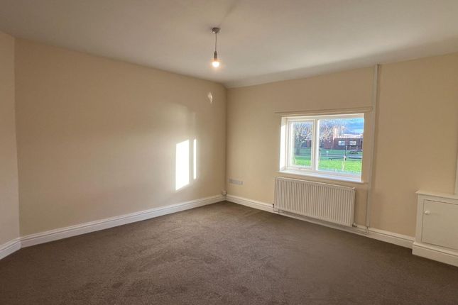 Flat 1, Kinver, Trellewelyn Road, Rhyl, Rhyl photo 2