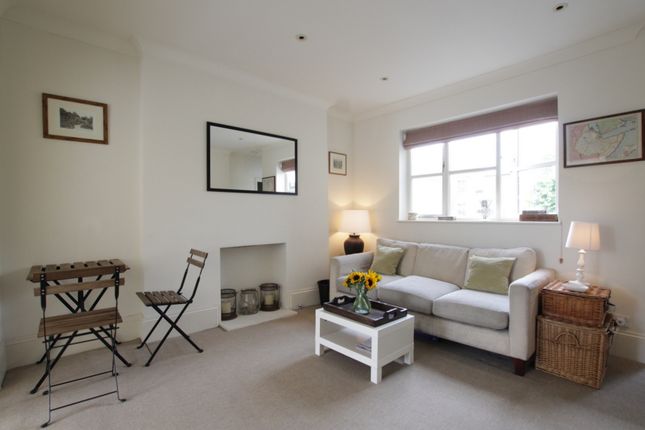 Thumbnail Flat to rent in Fulham Park Gardens, London