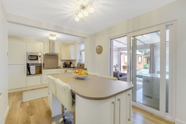 54 Rockwood Crescent, Nottingham photo 4