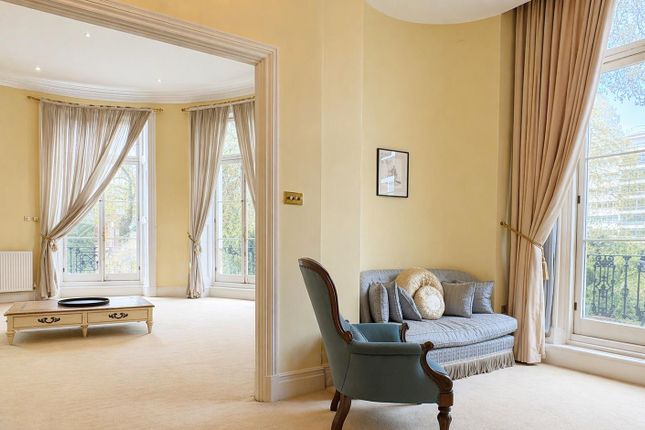 Flat 3, 21, Hyde Park Square, London photo 4
