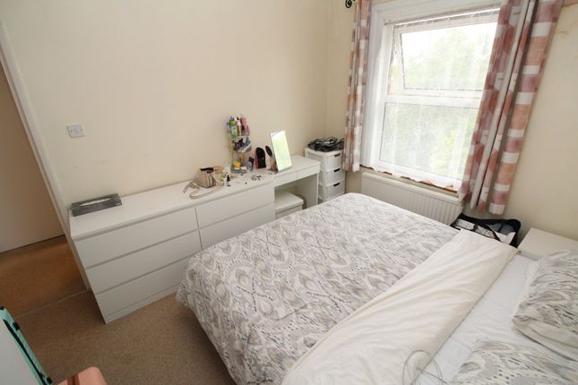 Flat 3 12, Castledine Road, Anerley photo 2