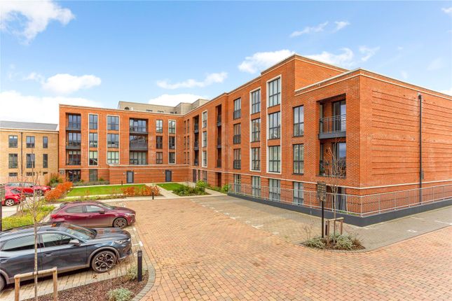 Thumbnail Flat for sale in Romsey Road, Winchester